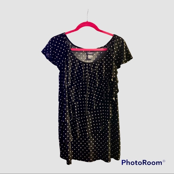 Oh Baby by Motherhood Tops - 🔥HP🔥Oh Baby sz M black/white polka dot maternity blouse ruffles short sl…